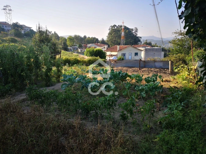 Moradia para Venda em Selho (São Jorge) Foto 13