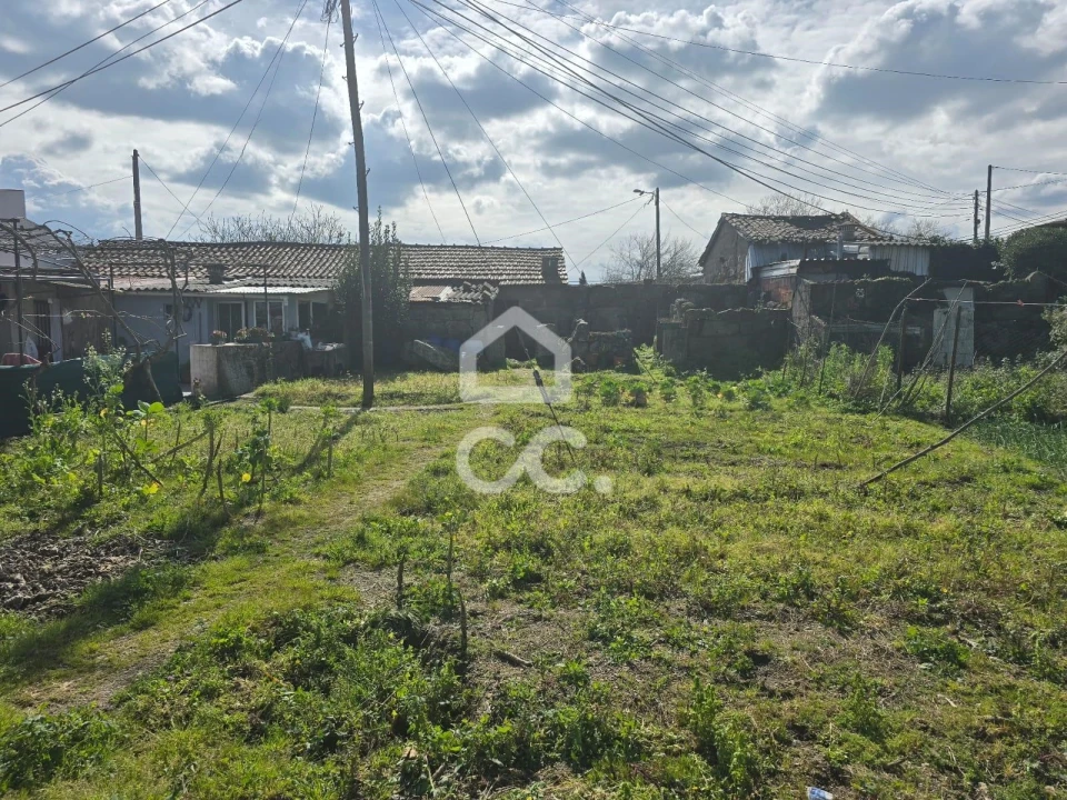 Moradia para Venda em Selho (São Jorge) Foto 17