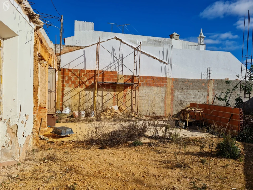 Moradia T3 para Venda em Estômbar e Parchal Foto 4