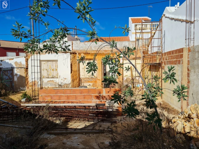 Moradia T3 para Venda em Estômbar e Parchal Foto 3