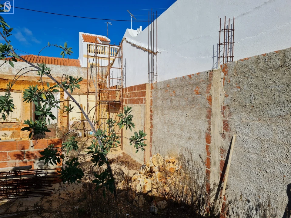 Moradia T3 para Venda em Estômbar e Parchal Foto 6