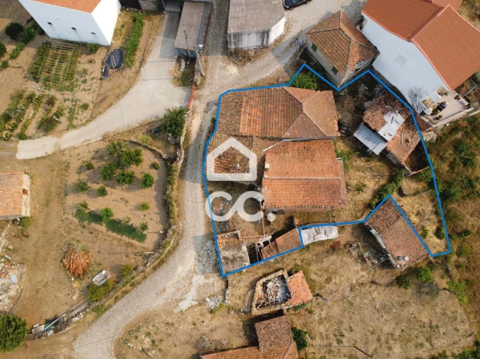 Moradia T5 para Venda em Eiras, São Julião de Montenegro e Cela Foto 1