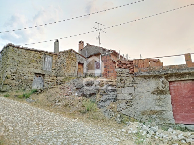 Moradia T5 para Venda em Eiras, São Julião de Montenegro e Cela Foto 5