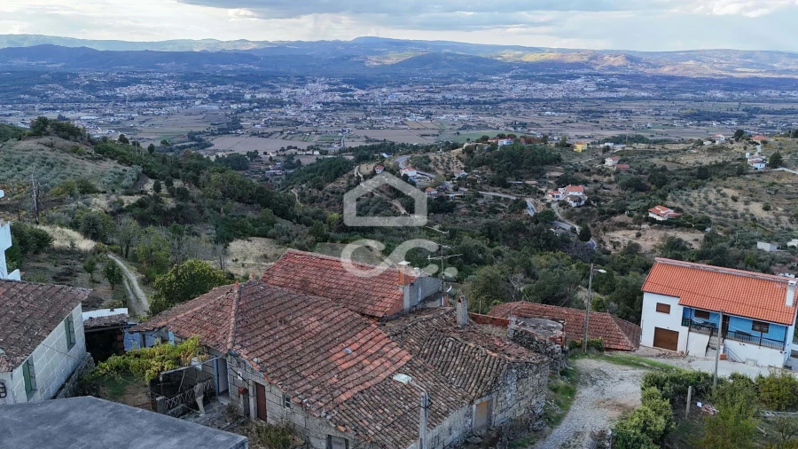 Moradia T5 para Venda em Eiras, São Julião de Montenegro e Cela Foto 39
