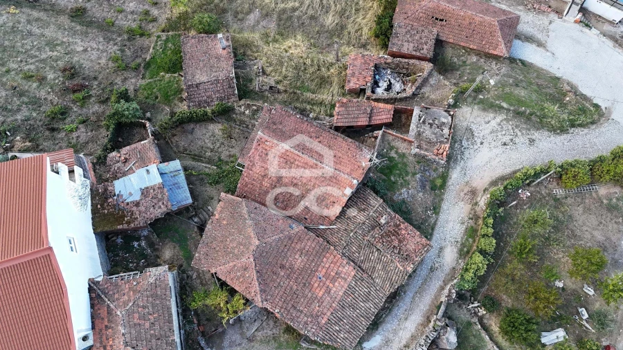 Moradia T5 para Venda em Eiras, São Julião de Montenegro e Cela Foto 10
