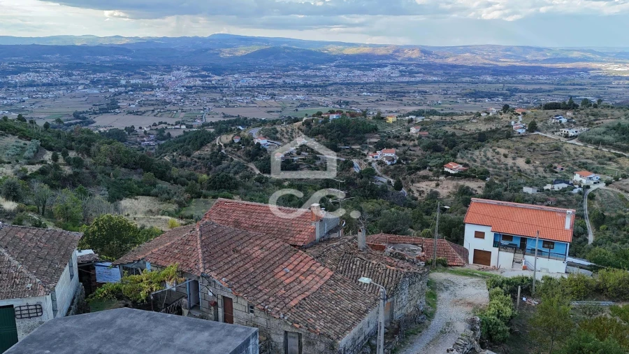 Moradia T5 para Venda em Eiras, São Julião de Montenegro e Cela Foto 38