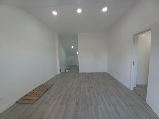 Apartamento T3 para Venda em Costa da Caparica Foto 35