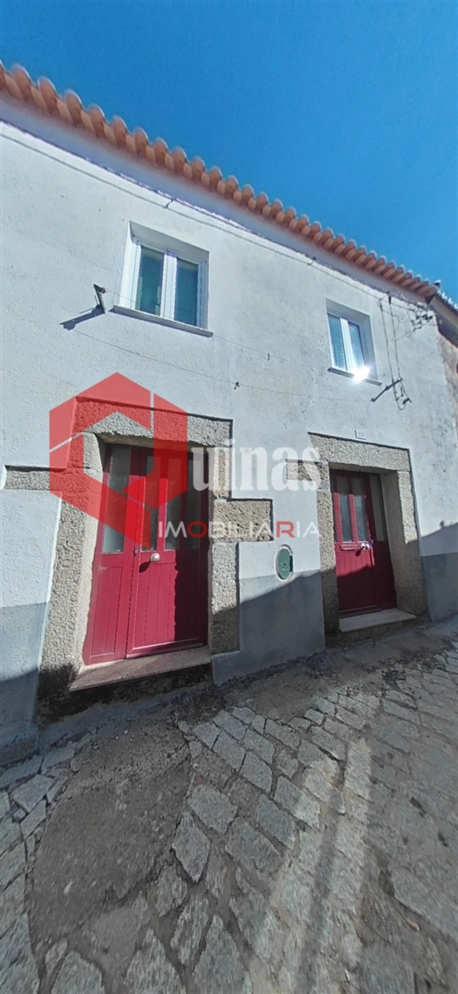 Moradia T1 para Venda em Sabugal e Aldeia de Santo António Foto 1