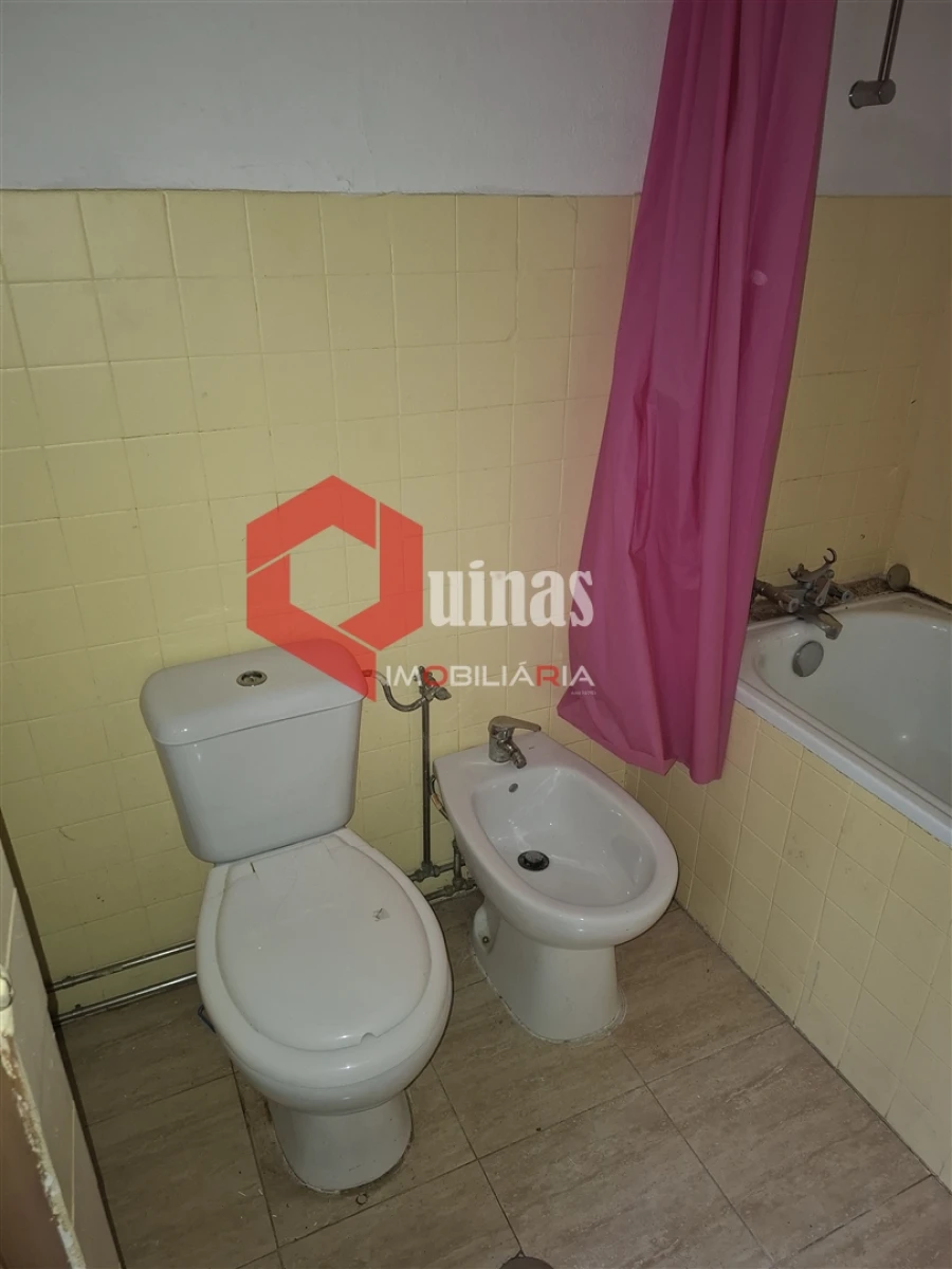 Moradia T1 para Venda em Sabugal e Aldeia de Santo António Foto 5