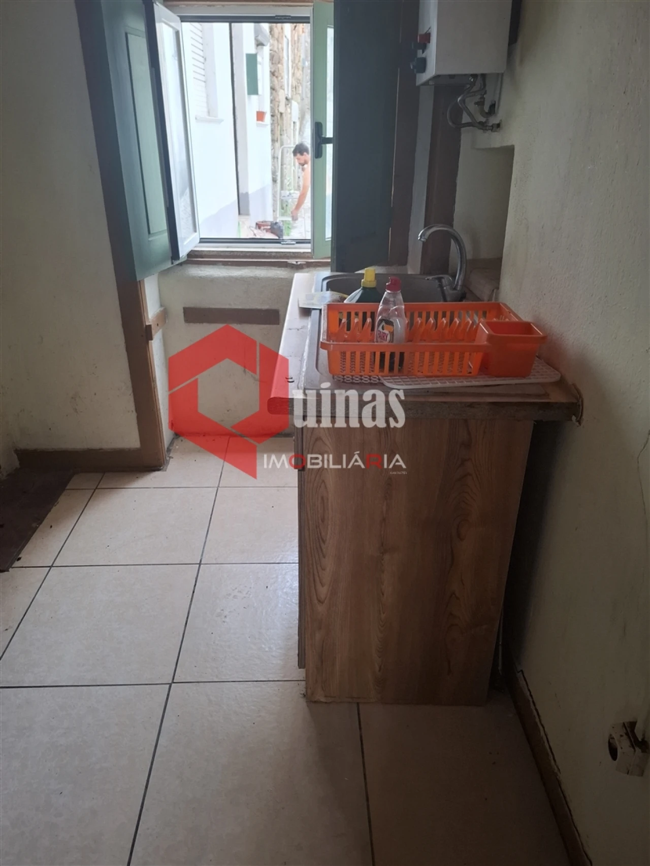 Moradia T1 para Venda em Sabugal e Aldeia de Santo António Foto 8