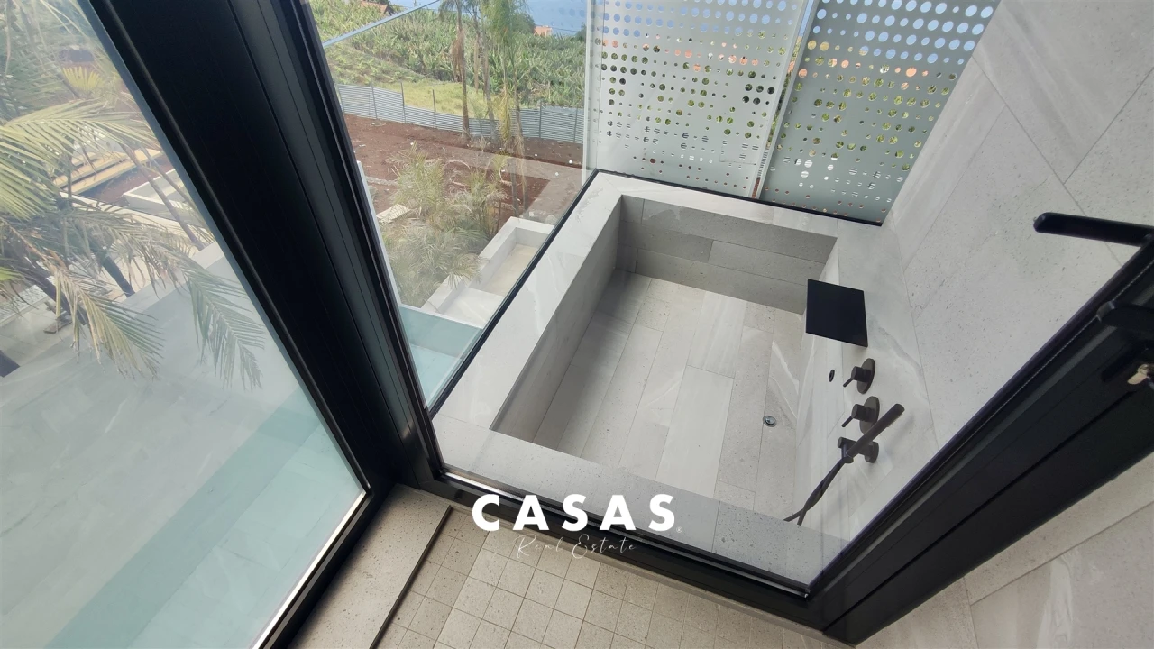 Moradia T3 para Venda em Ribeira Brava Foto 103