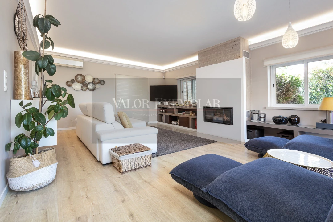 Quinta T4 para Venda em Atalaia e Alto Estanqueiro-Jardia Foto 1