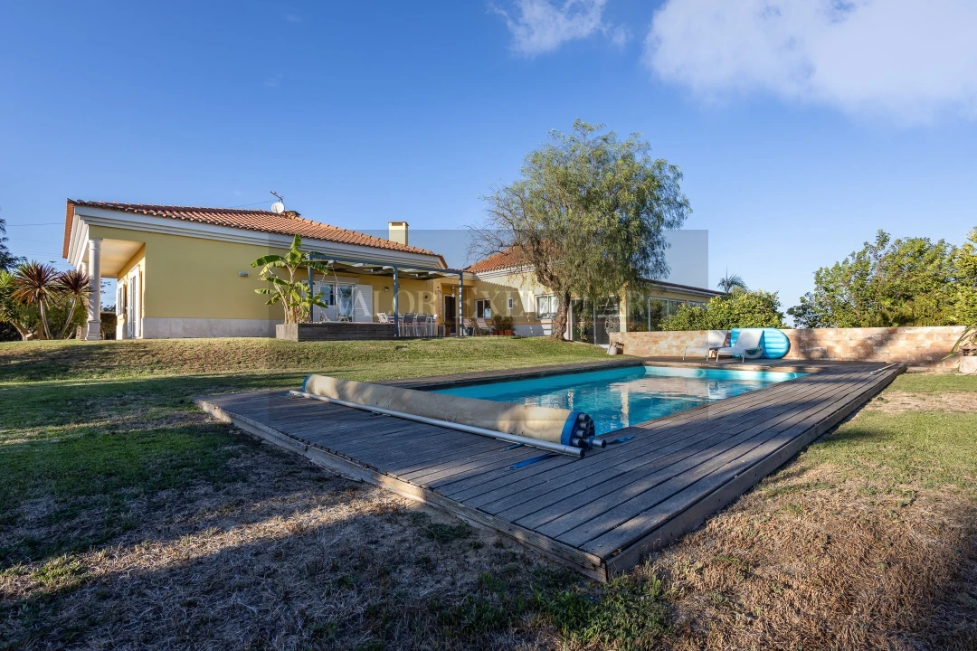 Quinta T4 para Venda em Atalaia e Alto Estanqueiro-Jardia Foto 9