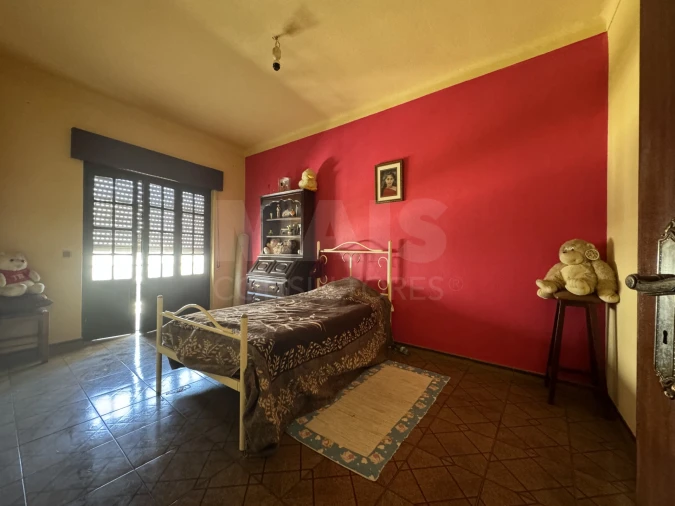 Moradia T4 para Venda em Couço Foto 6