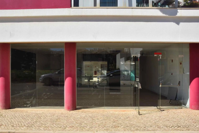 Loja para Venda em Guia Foto 1