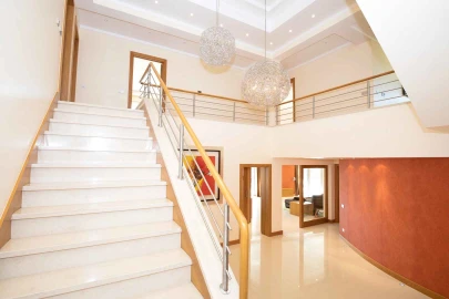 Moradia T4 para Venda em Albufeira e Olhos de Água