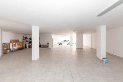 Moradia T4 para Venda em Albufeira e Olhos de Água