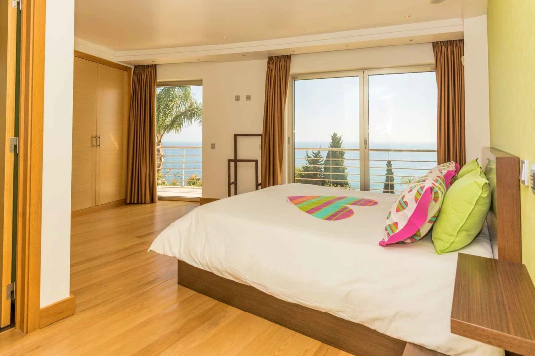 Moradia T4 para Venda em Albufeira e Olhos de Água Foto 28