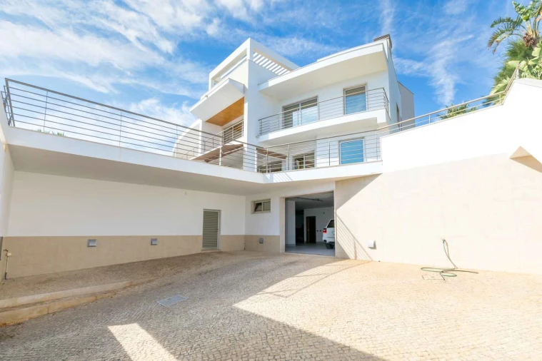 Moradia T4 para Venda em Albufeira e Olhos de Água Foto 36