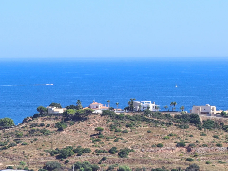 Moradia T4 para Venda em Albufeira e Olhos de Água Foto 2