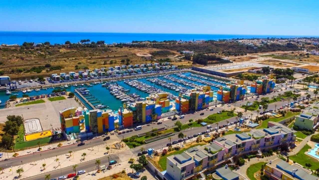Apartamento T1 para Venda em Albufeira e Olhos de Água Foto 1