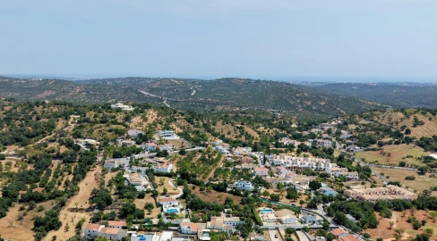 Moradia T4 para Venda em Albufeira e Olhos de Água