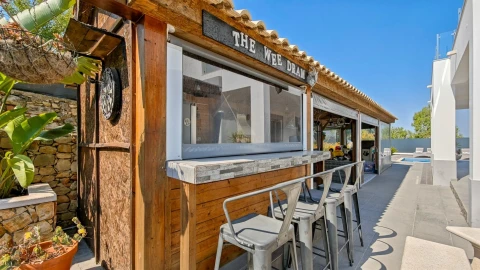Moradia T4 para Venda em Albufeira e Olhos de Água