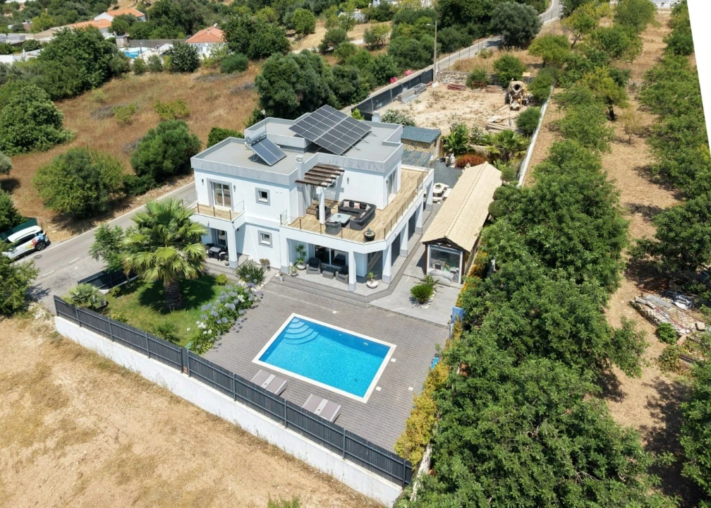 Moradia T4 para Venda em Albufeira e Olhos de Água Foto 78