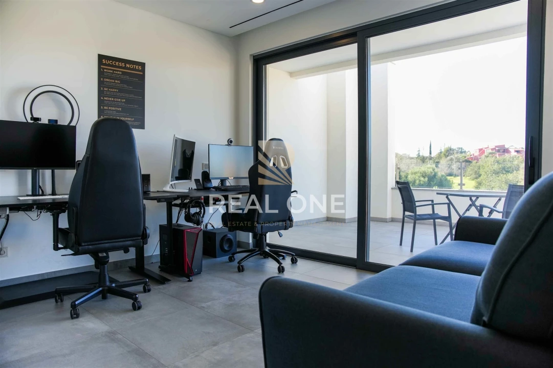 Moradia T4 para Venda em Albufeira e Olhos de Água Foto 73