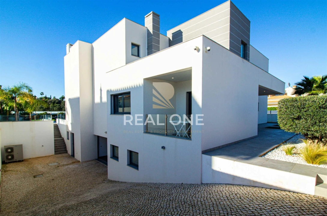 Moradia T4 para Venda em Albufeira e Olhos de Água Foto 96