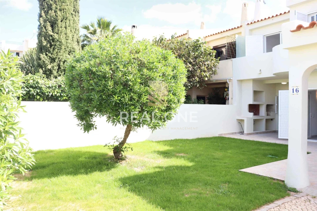 Moradia T3 para Venda em Albufeira e Olhos de Água Foto 3