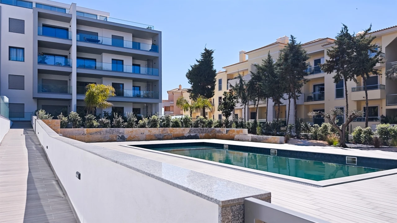 Apartamento T1 para Venda em Albufeira e Olhos de Água Foto 35