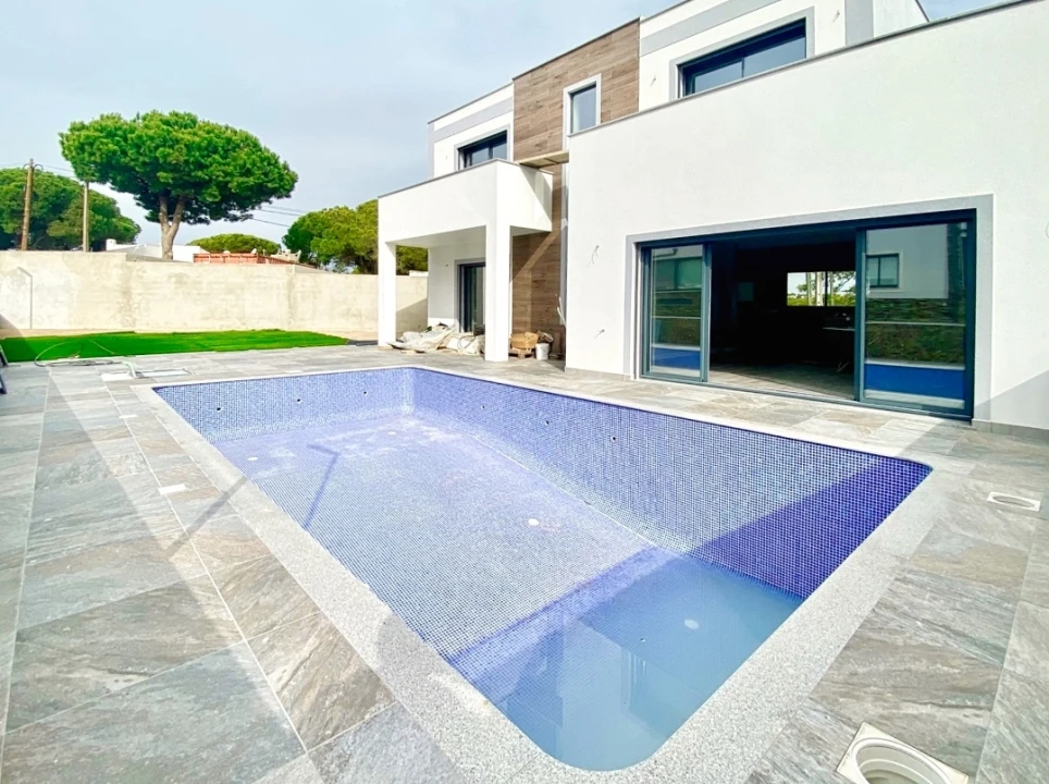 Moradia T3 para Venda em Albufeira e Olhos de Água Foto 1