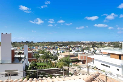Moradia T4 para Venda em Albufeira e Olhos de Água
