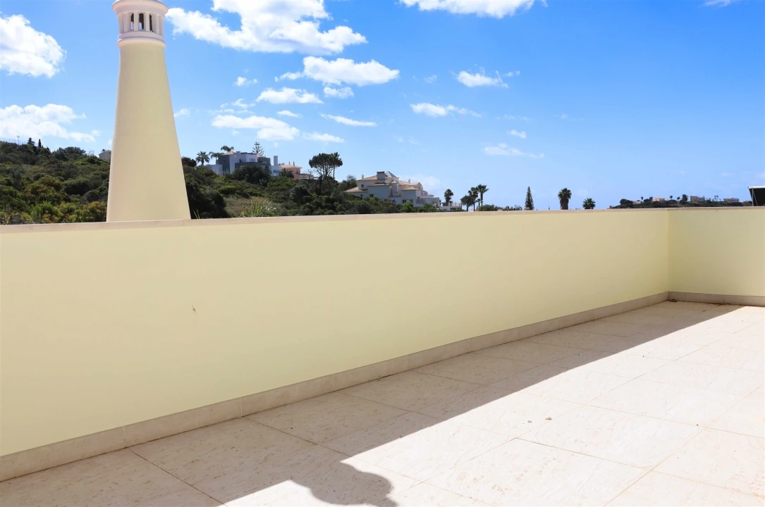 Moradia T4 para Venda em Albufeira e Olhos de Água Foto 54
