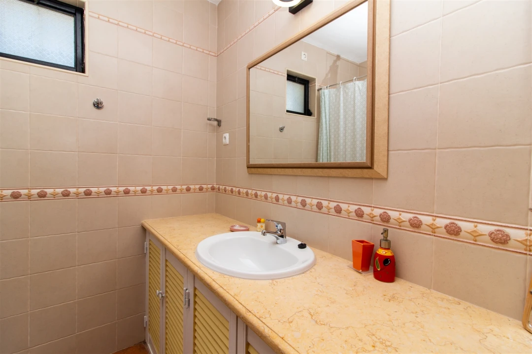 Moradia T2 para Venda em Albufeira e Olhos de Água Foto 35