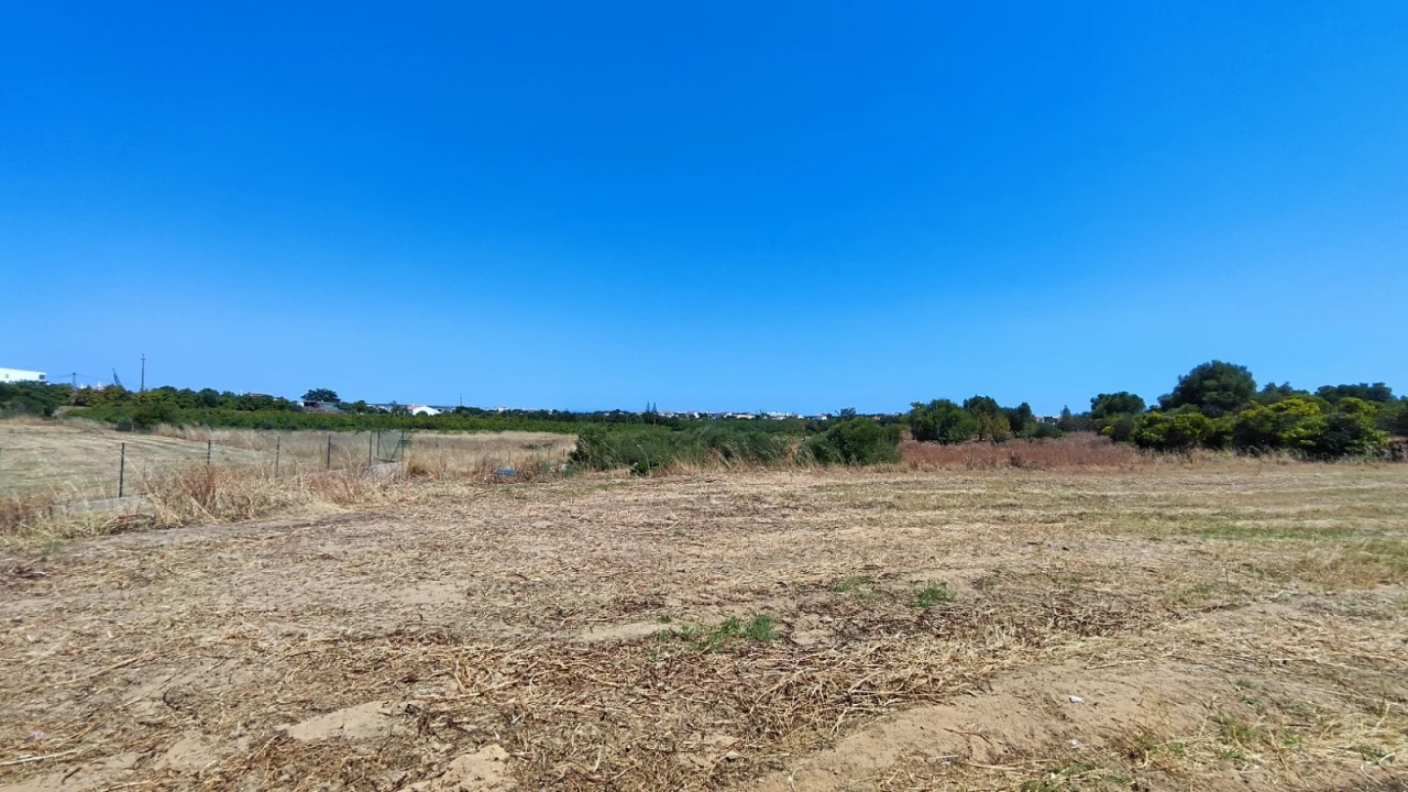 Terreno para Venda em Albufeira e Olhos de Água Foto 3