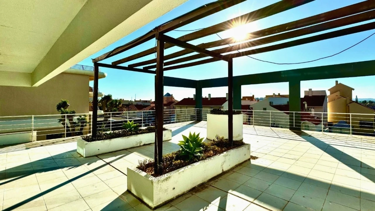Apartamento T2 para Venda em Quarteira Foto 28