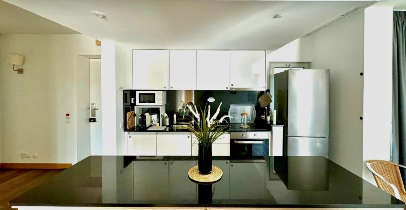 Apartamento T2 para Venda em Quarteira Foto 9