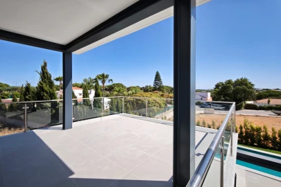 Moradia T4 para Venda em Albufeira e Olhos de Água