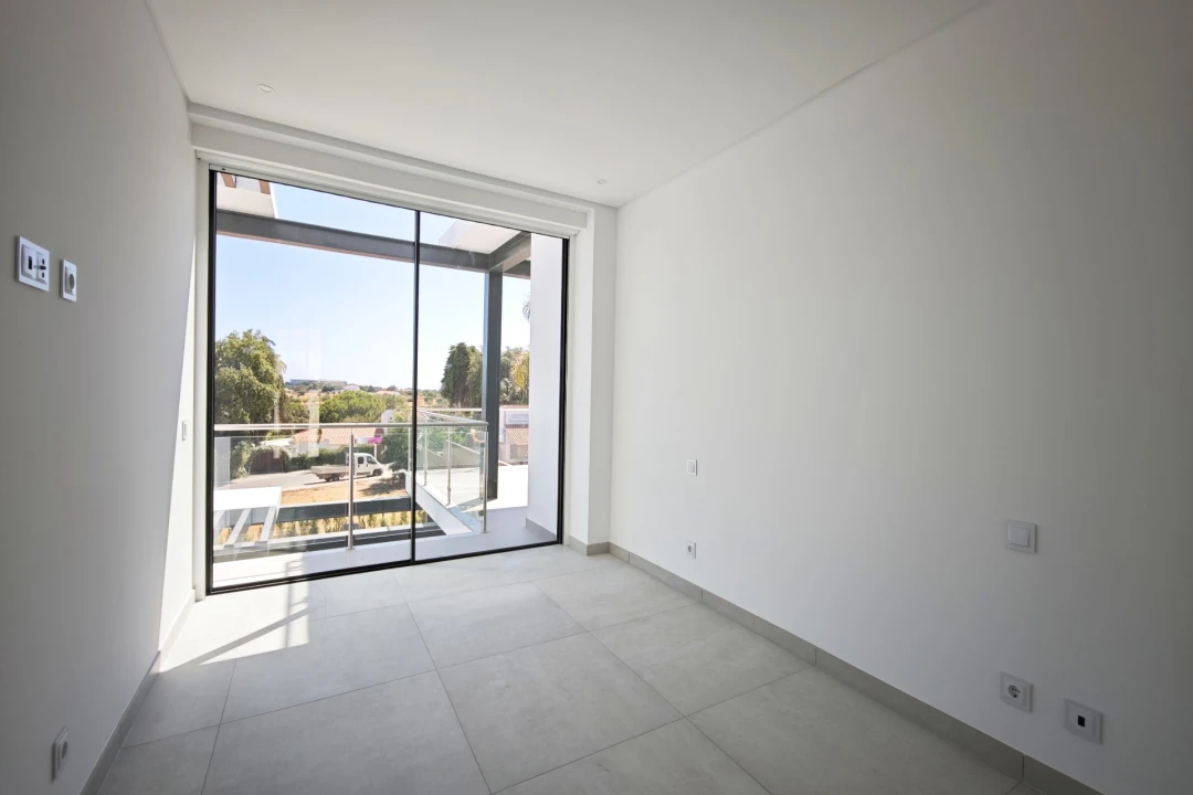 Moradia T4 para Venda em Albufeira e Olhos de Água Foto 19