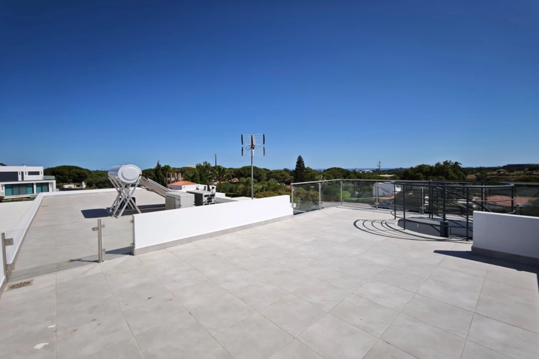 Moradia T4 para Venda em Albufeira e Olhos de Água Foto 39