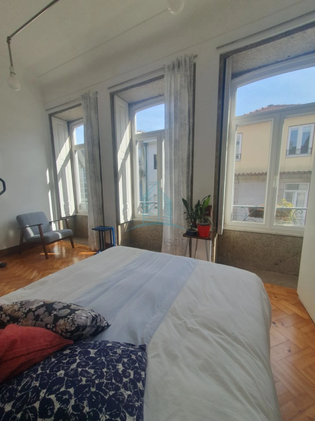 Apartamento T3 para Venda em Cedofeita, Santo Ildefonso, Sé, Miragaia, São Nicolau e Vitória Foto 1