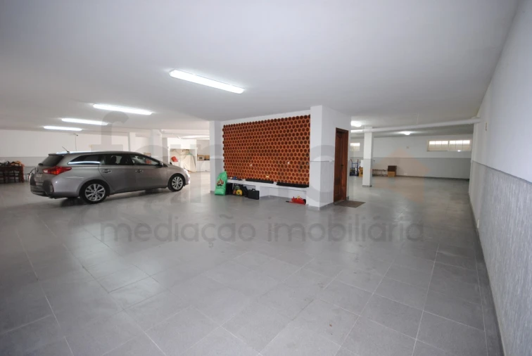Moradia T4 para Venda em Santa Maria e São Miguel, São Martinho, São Pedro Penaferrim Foto 81