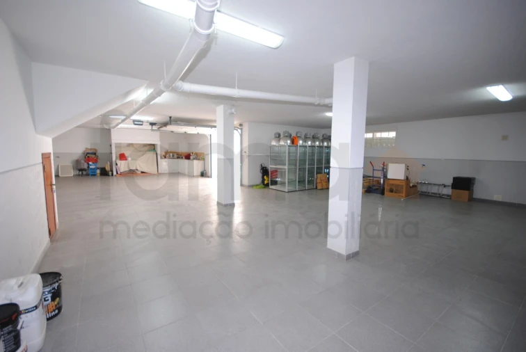 Moradia T4 para Venda em Santa Maria e São Miguel, São Martinho, São Pedro Penaferrim Foto 82