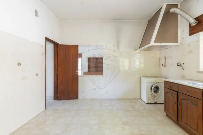 Moradia T5 para Venda em Sesimbra (Castelo)