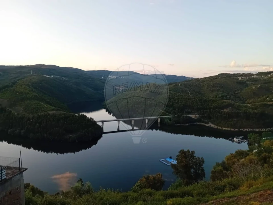 Moradia T3 para Venda em Alvaro Foto 25