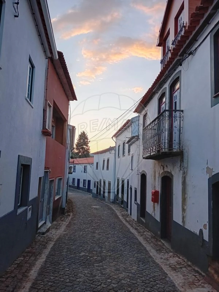 Moradia T3 para Venda em Alvaro Foto 23