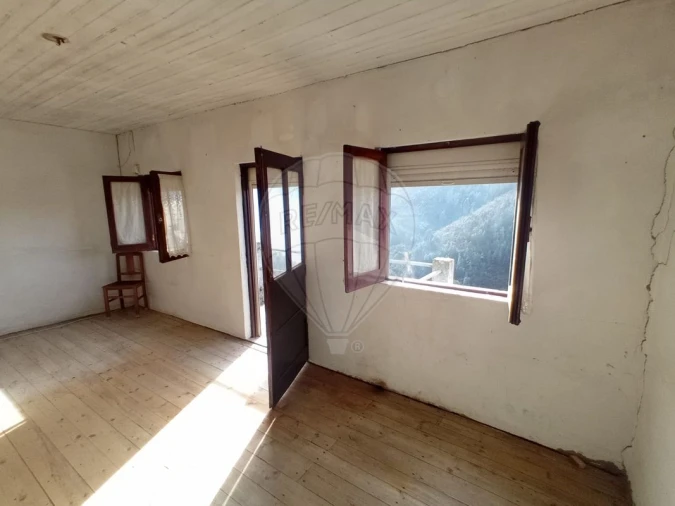 Moradia T3 para Venda em Alvaro Foto 15