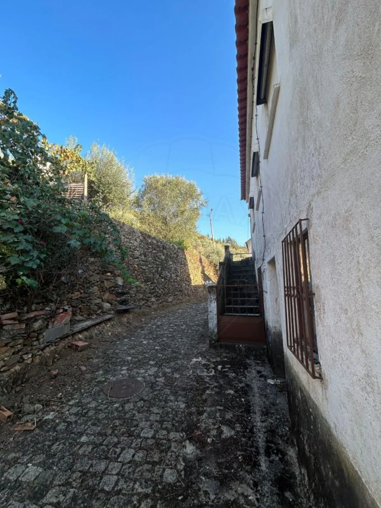 Moradia T3 para Venda em Alvaro Foto 40